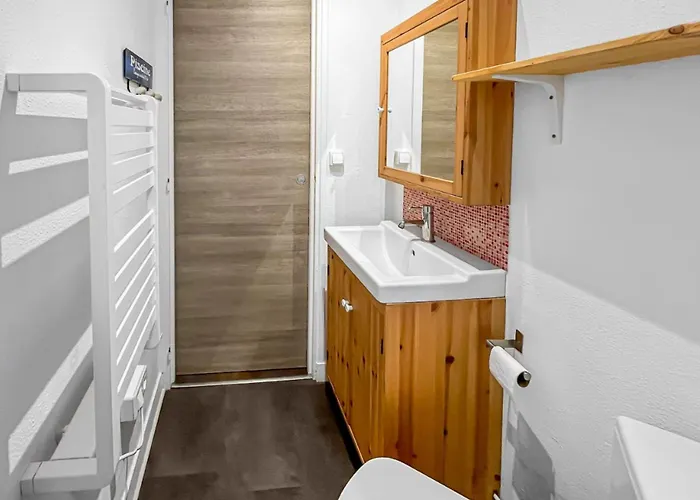 Bright - Near The * メルヴィル・フランスヴィル・プラージュ