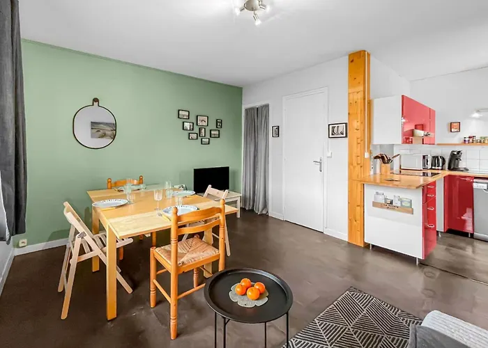 アパート Bright - Near The *